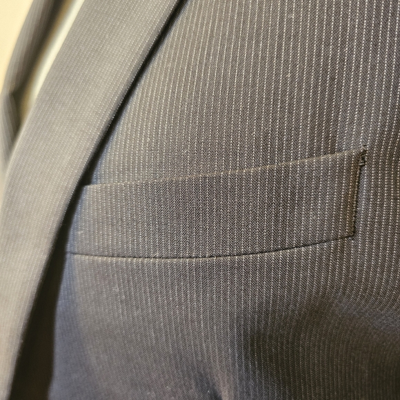 👍Keneth Cole Reaction black with stripe wool men's suit jacket 42T pants 36T - Picture 5 of 11